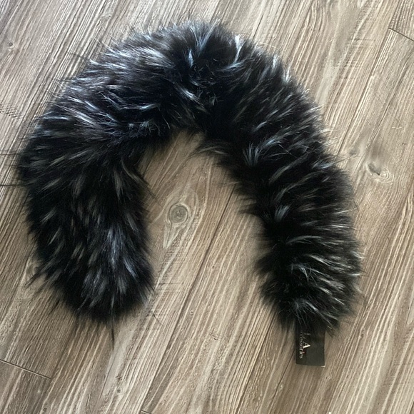 Bella black and gray Faux fur collar - Picture 6 of 11